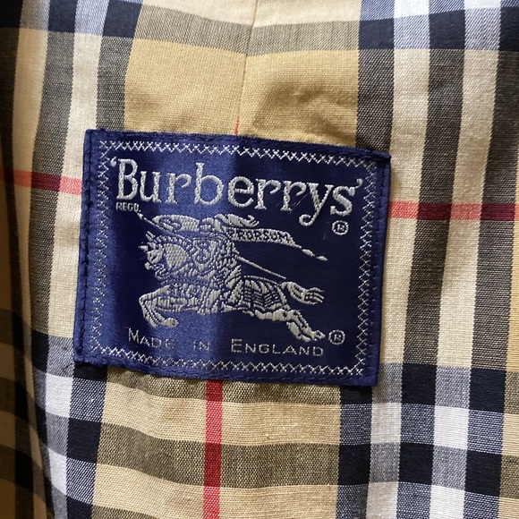 Burberry Vintage Trench Coat - Picture 6 of 14